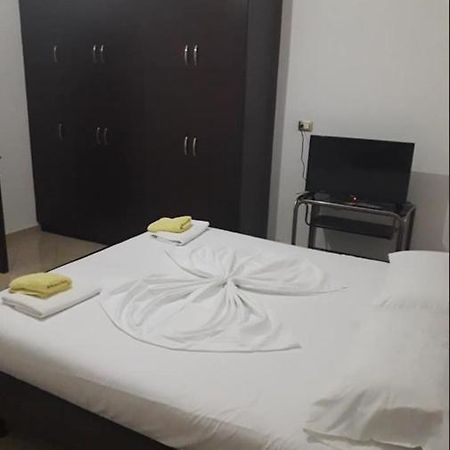 Brahimi Guest House Ksamil Exterior photo