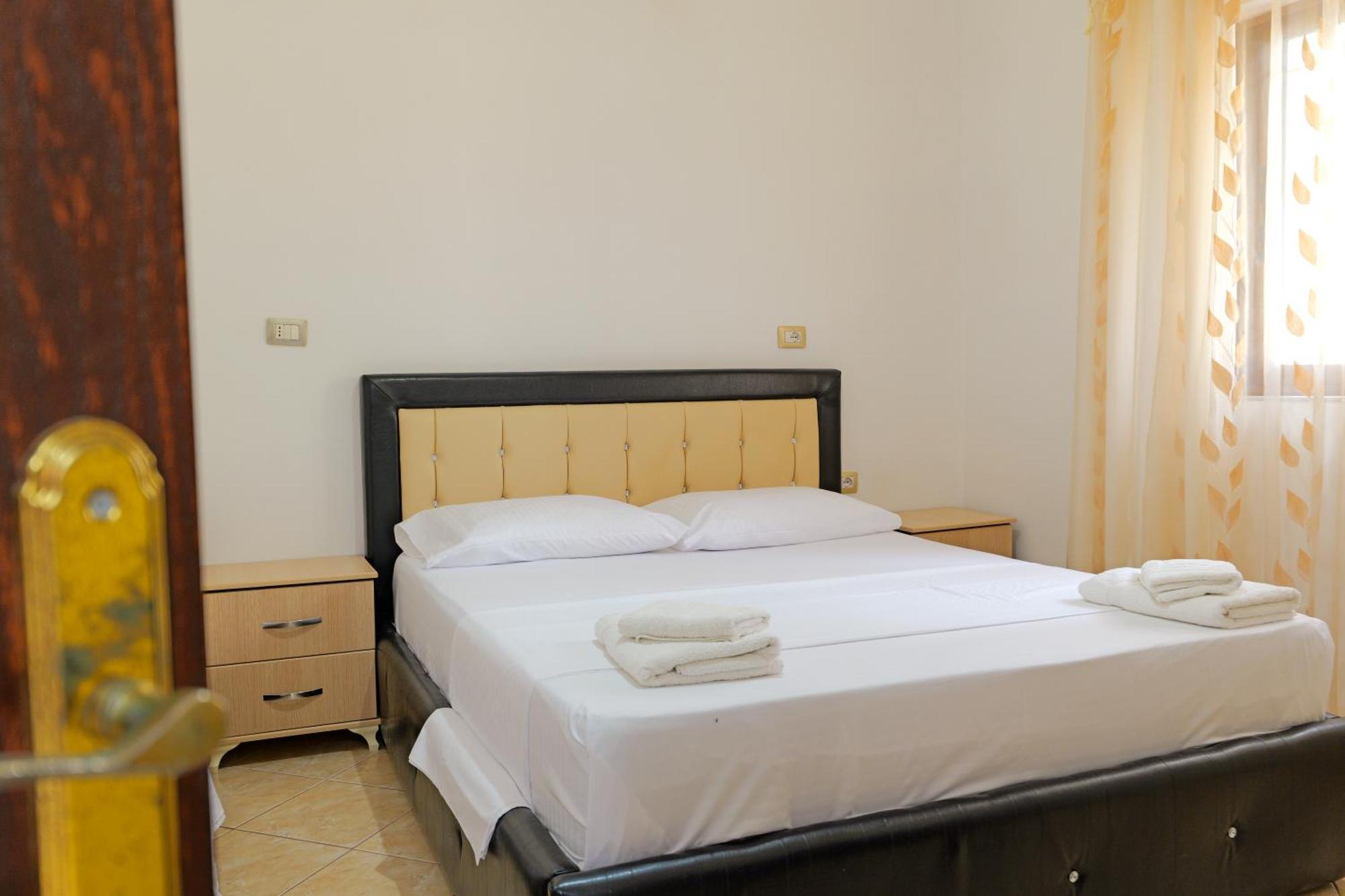 Brahimi Guest House Ksamil Exterior photo