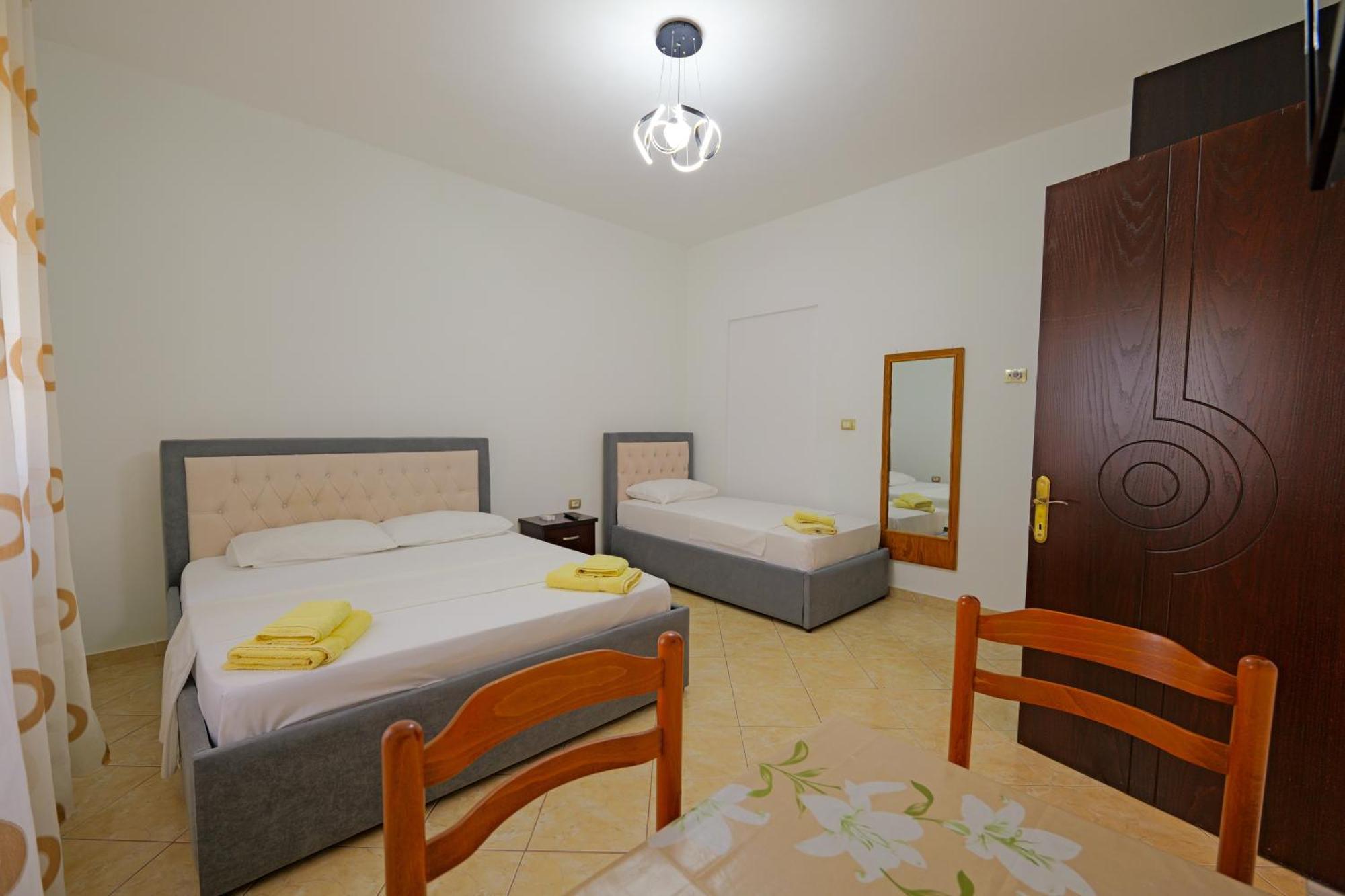 Brahimi Guest House Ksamil Exterior photo