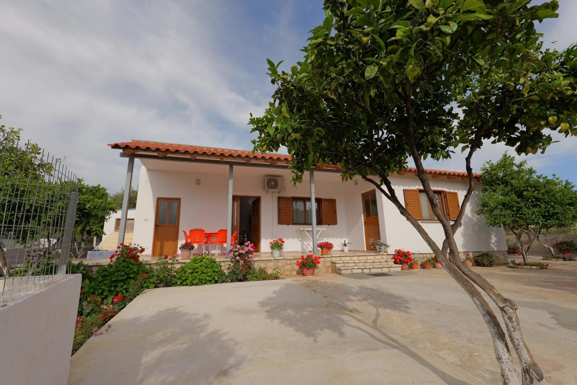 Brahimi Guest House Ksamil Exterior photo