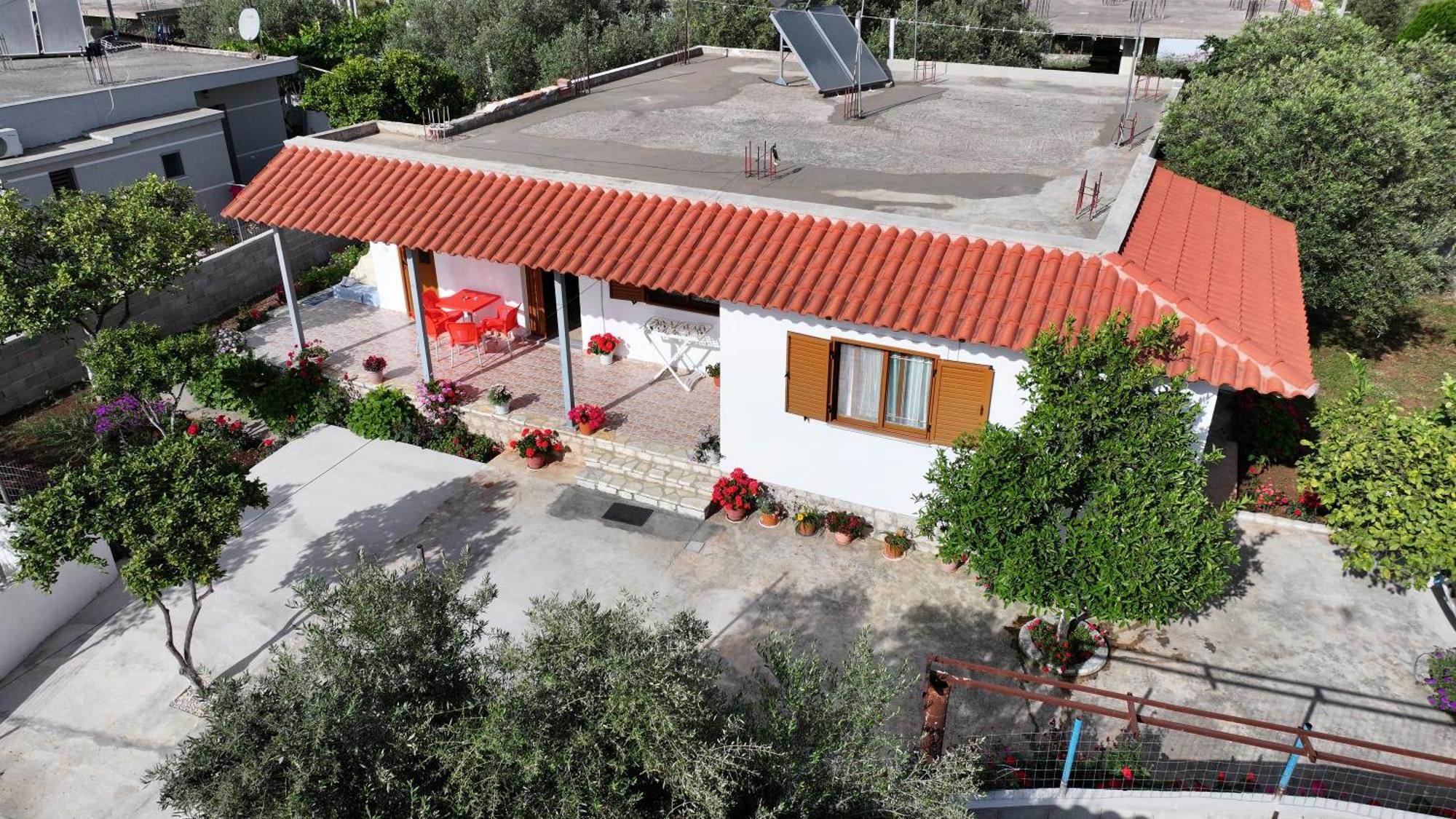 Brahimi Guest House Ksamil Exterior photo